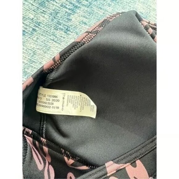 Under Armour Black Pink Compression Crossback Athletic Sports Bra XS - Picture 3 of 3